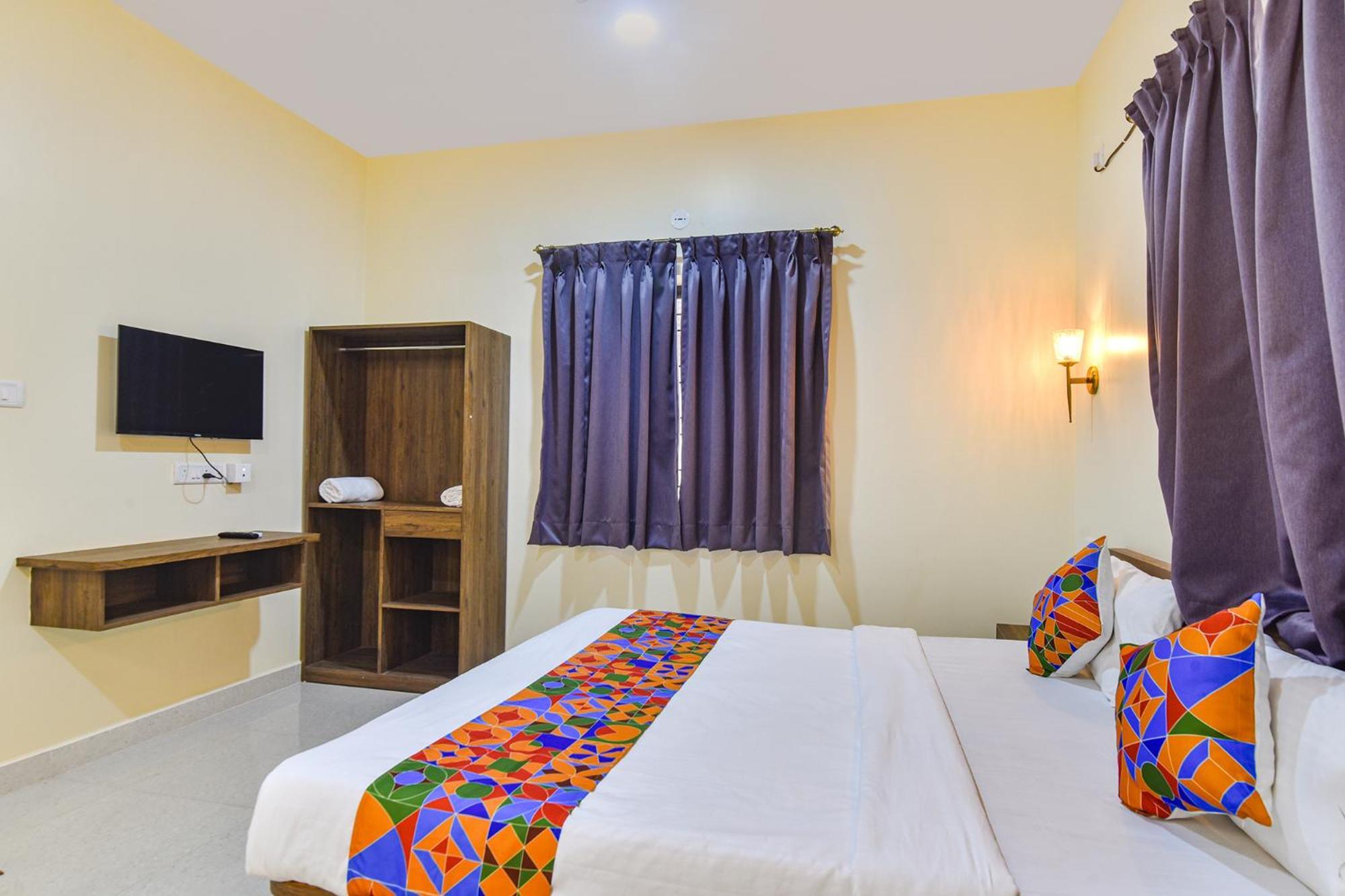 Fabhotel Baga Tulip - 500M From Baga Beach Exterior photo